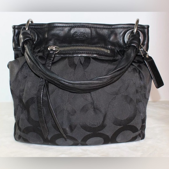 FIRM! EUC 2 Piece Coach Parker OP Art Shoulder Bag & Wristlet - Picture 3 of 10